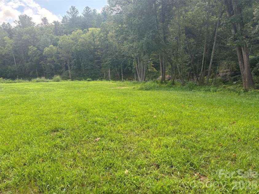 321 Bartlett Road, Weaverville, NC 28787.  MLS# CAR4419554, YatesRealty ID 49860. 