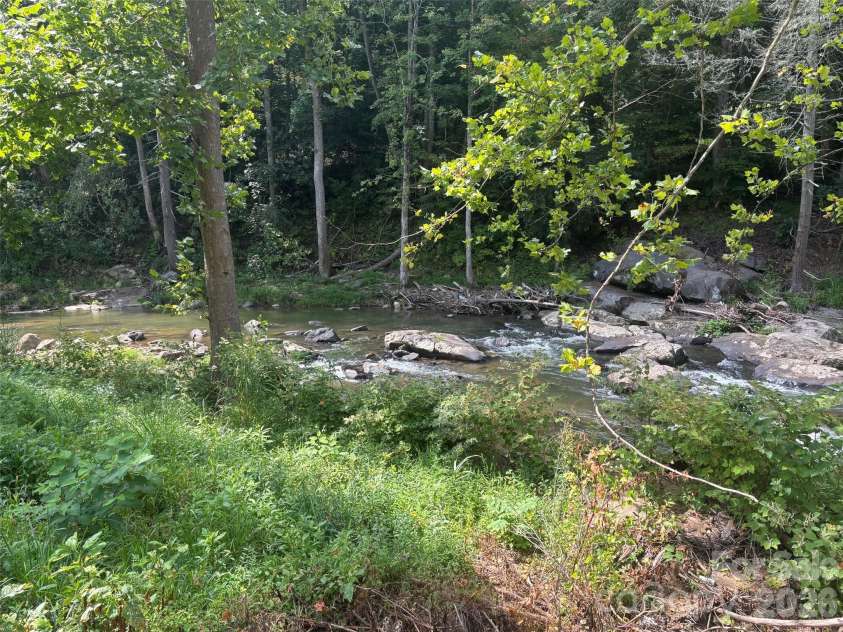 321 Bartlett Road, Weaverville, NC 28787.  MLS# CAR4419554, YatesRealty ID 49860. 