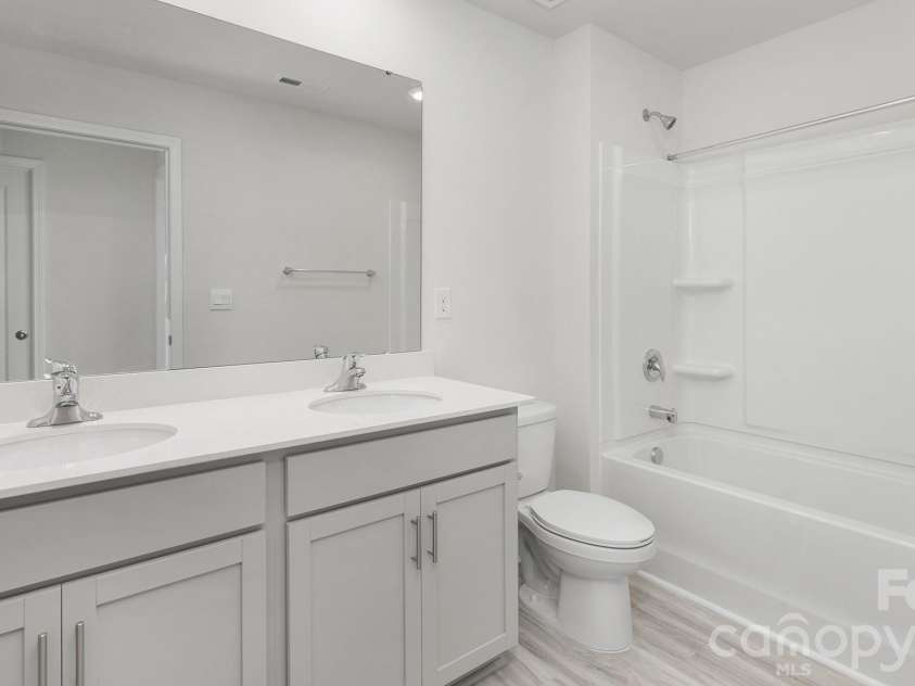 911 Naughton Street, Chester, SC 29706.  MLS# CAR4423269, YatesRealty ID 49861. 