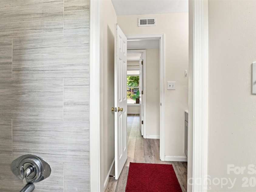 3601 Fagan Way, Charlotte, NC 28216.  MLS# CAR4422148, YatesRealty ID 49862. 