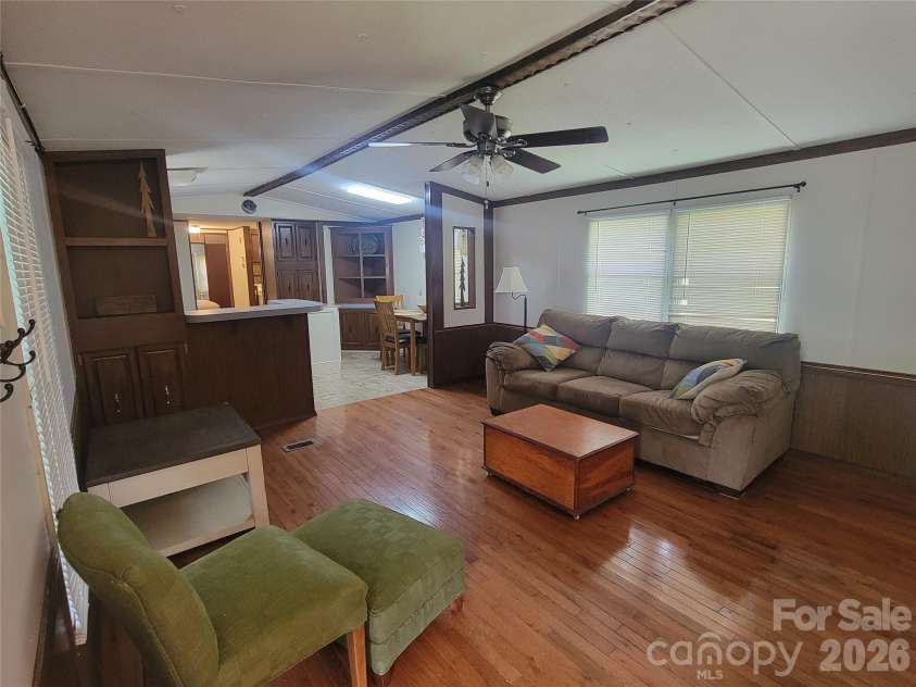 204 Kudzu Loop, Waynesville, NC 28786.  MLS# CAR4422736, YatesRealty ID 49863. 