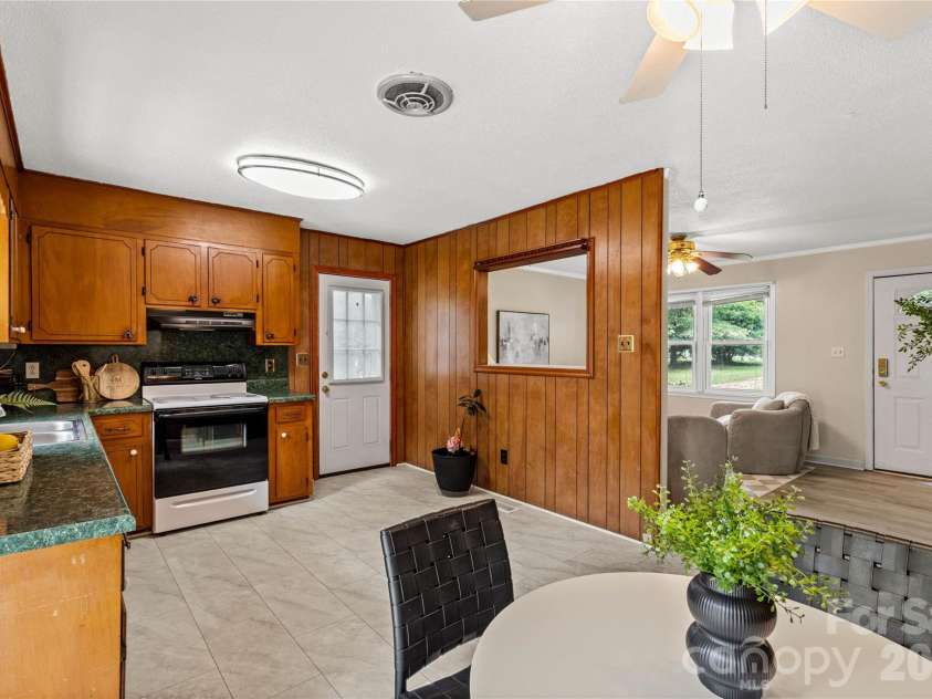 1242 Stringfellow Road, Chester, SC 29706.  MLS# CAR4422504, YatesRealty ID 49864. 