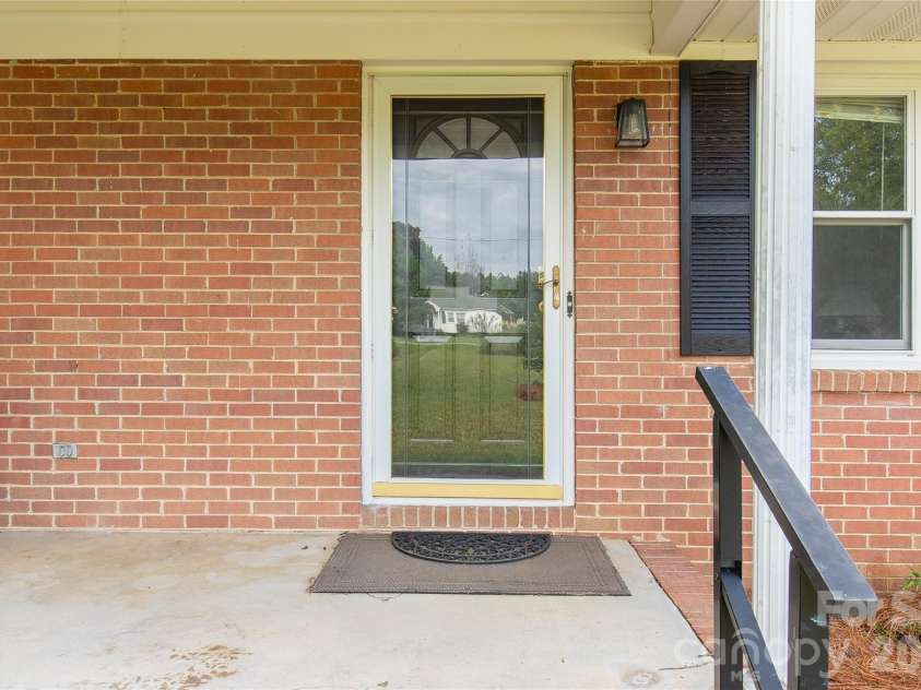 1242 Stringfellow Road, Chester, SC 29706.  MLS# CAR4422504, YatesRealty ID 49864. 
