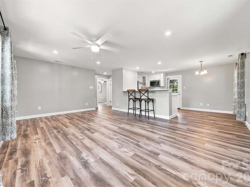 2938 11th Avenue, Hickory, NC 28602.  MLS# CAR4420993, YatesRealty ID 49865. 