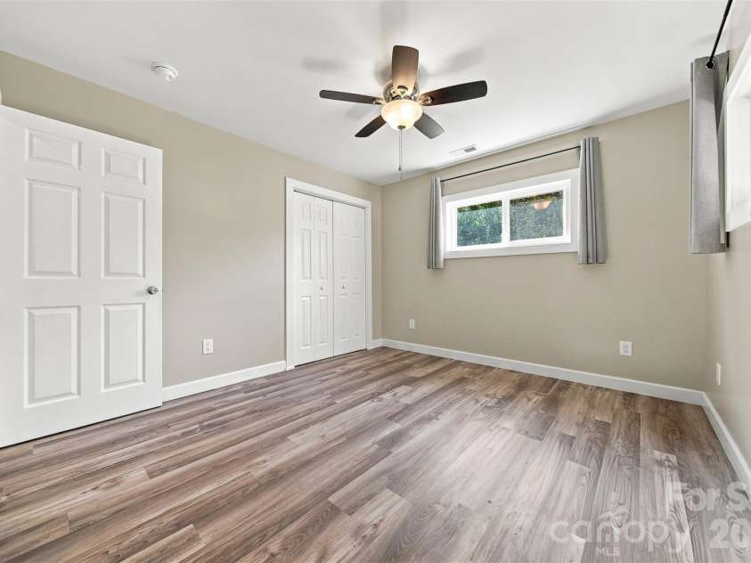 2938 11th Avenue, Hickory, NC 28602.  MLS# CAR4420993, YatesRealty ID 49865. 