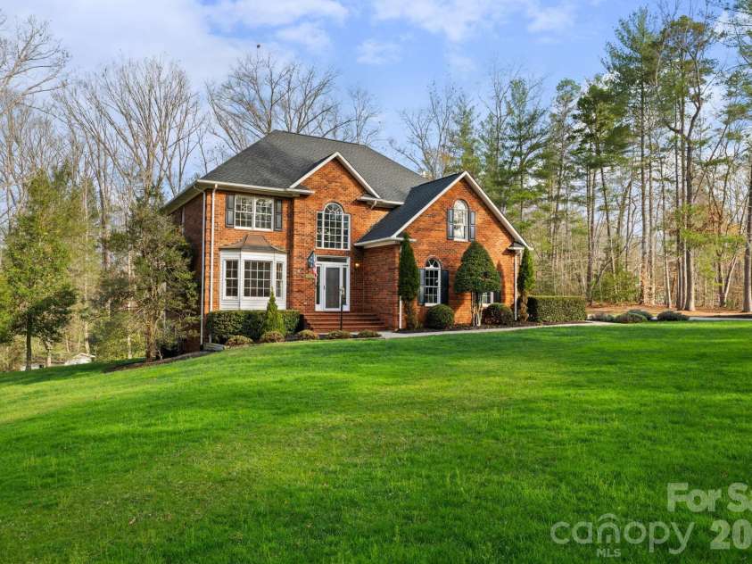 458 Jim Caudill Road, Wilkesboro, NC 28697.  MLS# CAR4356135, YatesRealty ID 4987. 
