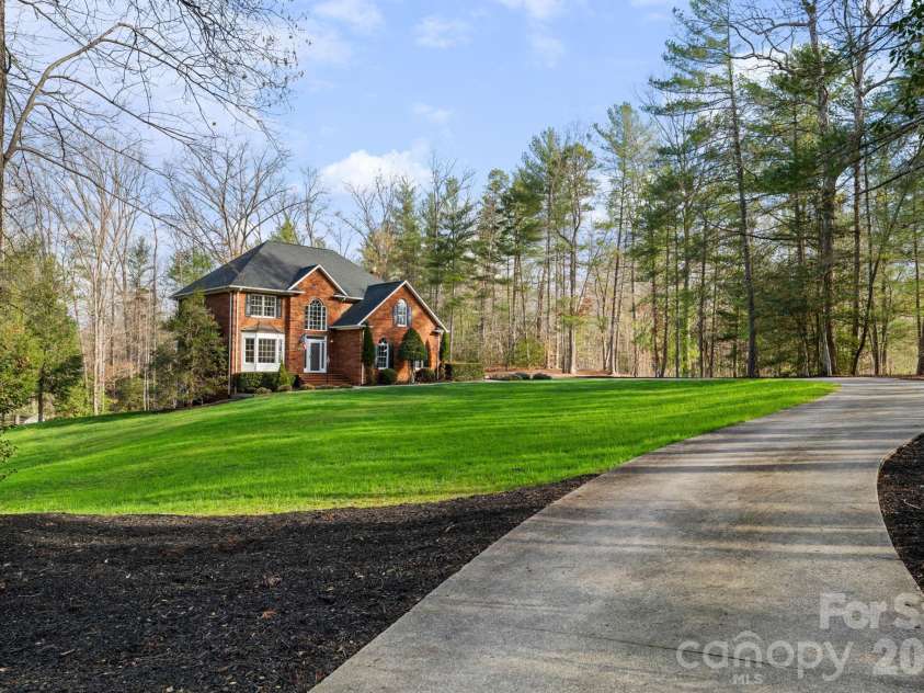 458 Jim Caudill Road, Wilkesboro, NC 28697.  MLS# CAR4356135, YatesRealty ID 4987. 