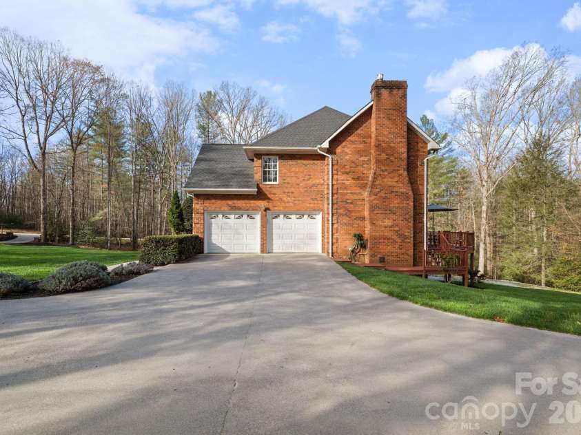 458 Jim Caudill Road, Wilkesboro, NC 28697.  MLS# CAR4356135, YatesRealty ID 4987. 