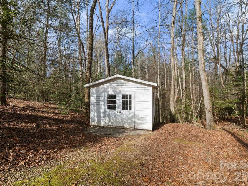 458 Jim Caudill Road, Wilkesboro, NC 28697.  MLS# CAR4356135, YatesRealty ID 4987. 