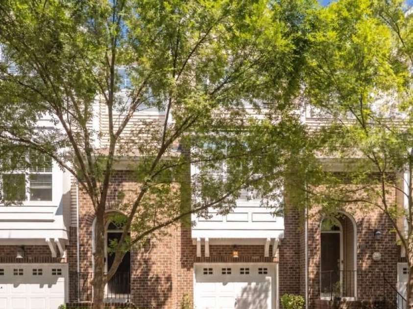 11194 Bridgewater Drive, Huntersville, NC 28078.  MLS# CAR4422691, YatesRealty ID 49870. 