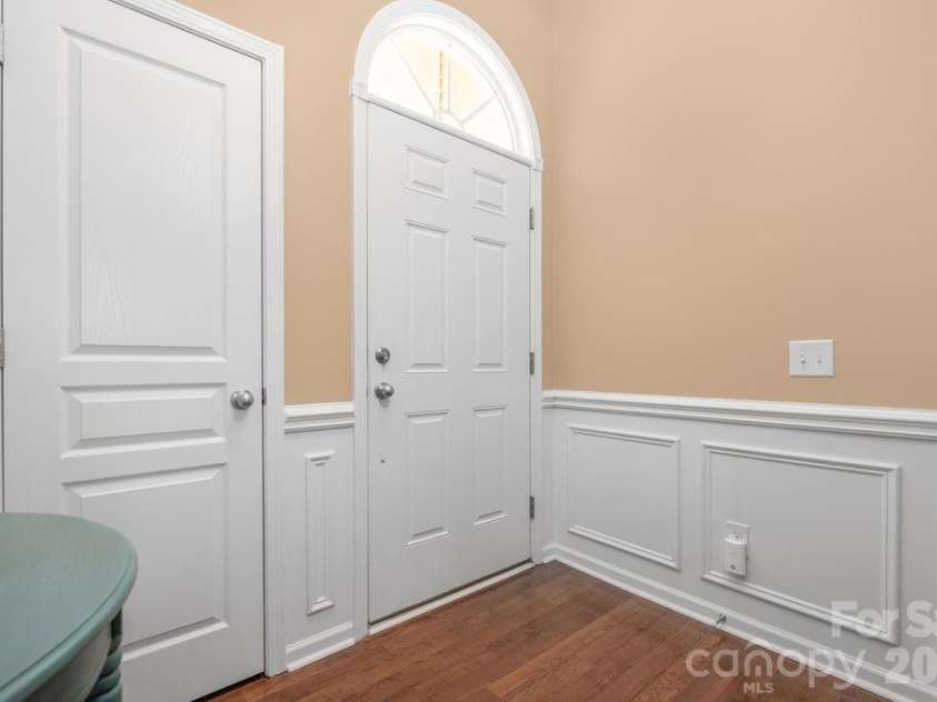 11194 Bridgewater Drive, Huntersville, NC 28078.  MLS# CAR4422691, YatesRealty ID 49870. 