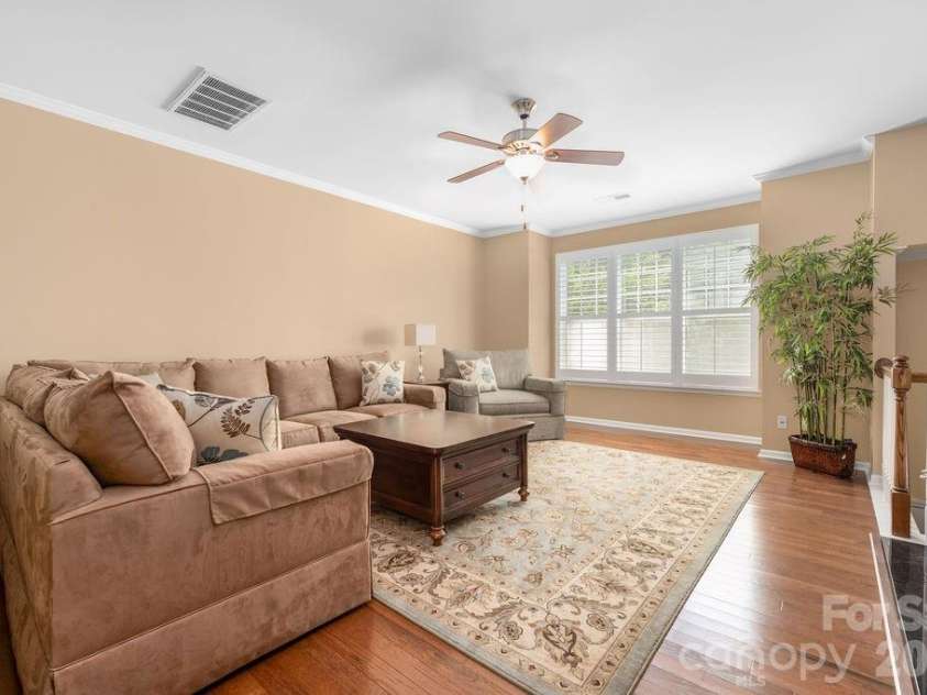 11194 Bridgewater Drive, Huntersville, NC 28078.  MLS# CAR4422691, YatesRealty ID 49870. 