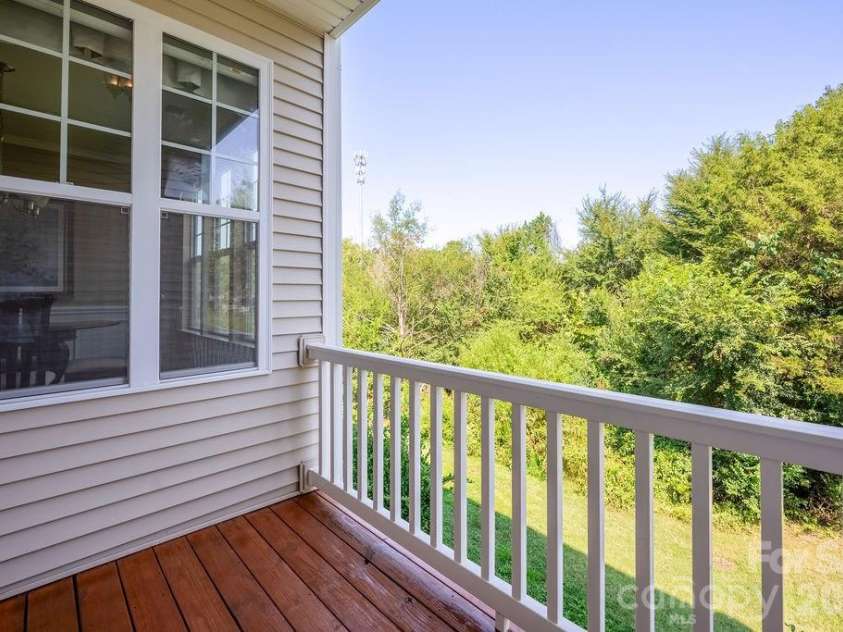 11194 Bridgewater Drive, Huntersville, NC 28078.  MLS# CAR4422691, YatesRealty ID 49870. 