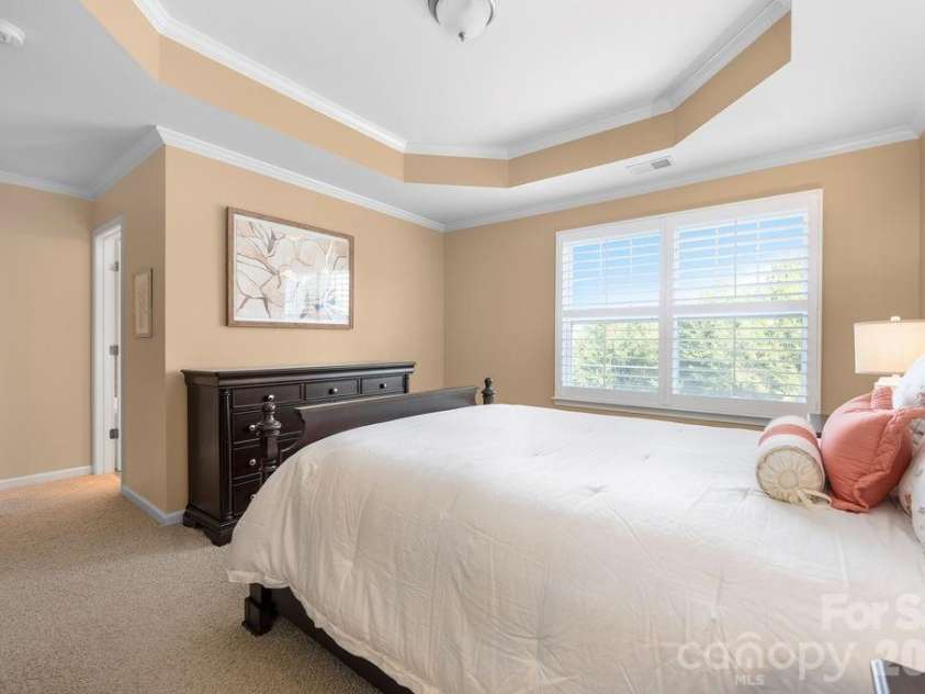 11194 Bridgewater Drive, Huntersville, NC 28078.  MLS# CAR4422691, YatesRealty ID 49870. 