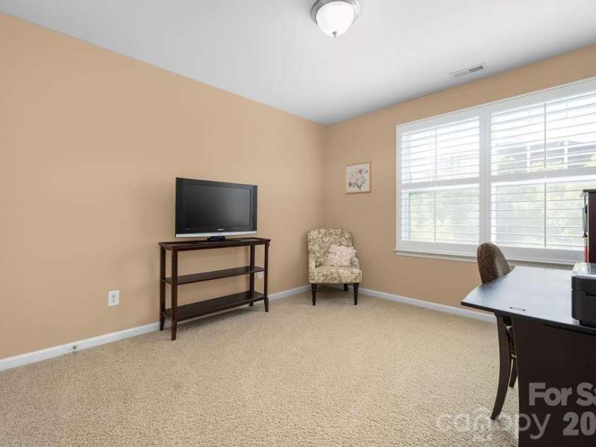 11194 Bridgewater Drive, Huntersville, NC 28078.  MLS# CAR4422691, YatesRealty ID 49870. 