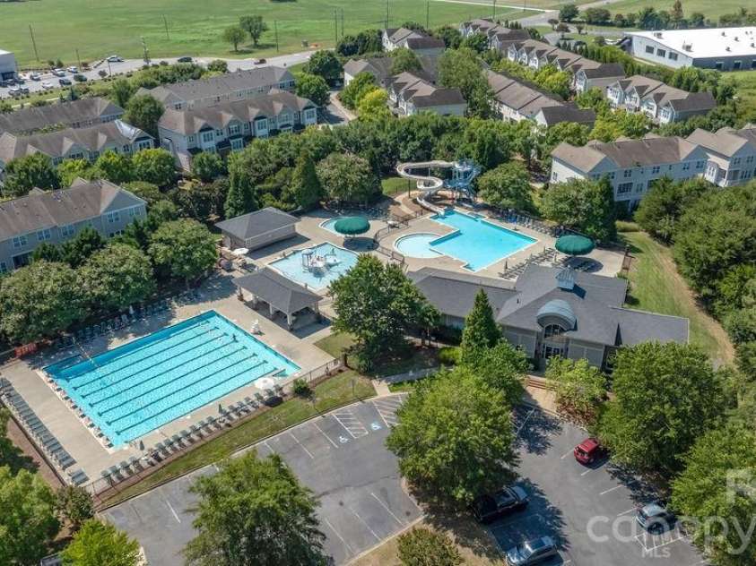 11194 Bridgewater Drive, Huntersville, NC 28078.  MLS# CAR4422691, YatesRealty ID 49870. 