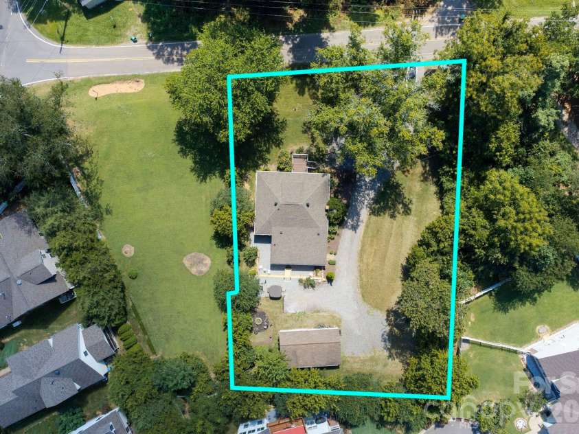 23 Maxwell Road, Asheville, NC 28805.  MLS# CAR4421518, YatesRealty ID 49871. Approximate Lot Dimensions