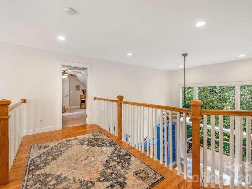 151 Hillside Drive, Swannanoa, NC 28778.  MLS# CAR4418957, YatesRealty ID 49872. Upstairs Landing