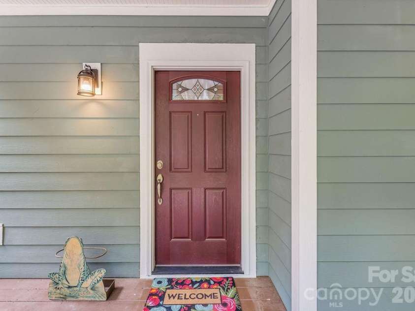 151 Hillside Drive, Swannanoa, NC 28778.  MLS# CAR4418957, YatesRealty ID 49872. Welcome Home!
