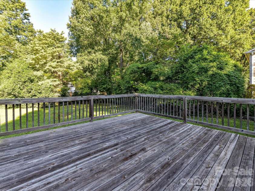 5726 Sharon Road, Charlotte, NC 28210.  MLS# CAR4422801, YatesRealty ID 49873. Deck