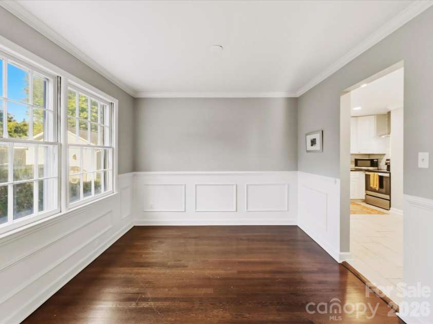 5726 Sharon Road, Charlotte, NC 28210.  MLS# CAR4422801, YatesRealty ID 49873. Dining Room