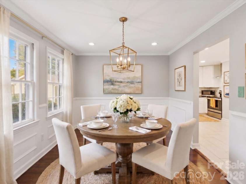 5726 Sharon Road, Charlotte, NC 28210.  MLS# CAR4422801, YatesRealty ID 49873. Dining Room - Virtually Staged