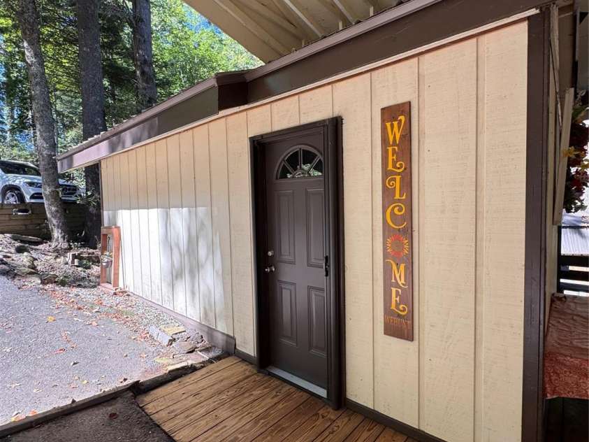 488 Hemlock Loop, Newland, NC 28657.  MLS# CAR4422923, YatesRealty ID 49875. 