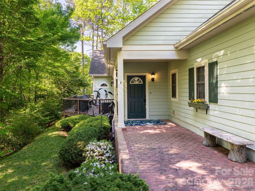 4 Dogwood Glen Circle, Etowah, NC 28729.  MLS# CAR4423039, YatesRealty ID 49877. 