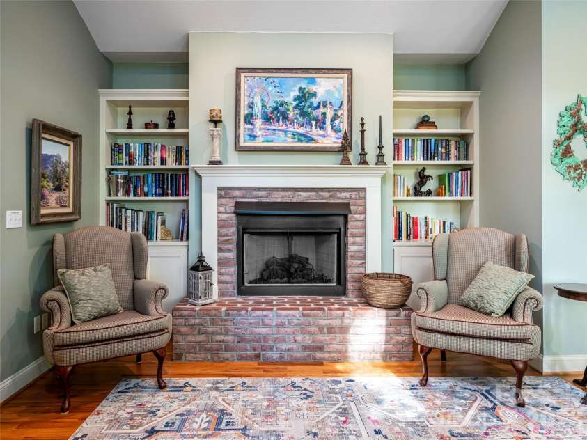 4 Dogwood Glen Circle, Etowah, NC 28729.  MLS# CAR4423039, YatesRealty ID 49877. 