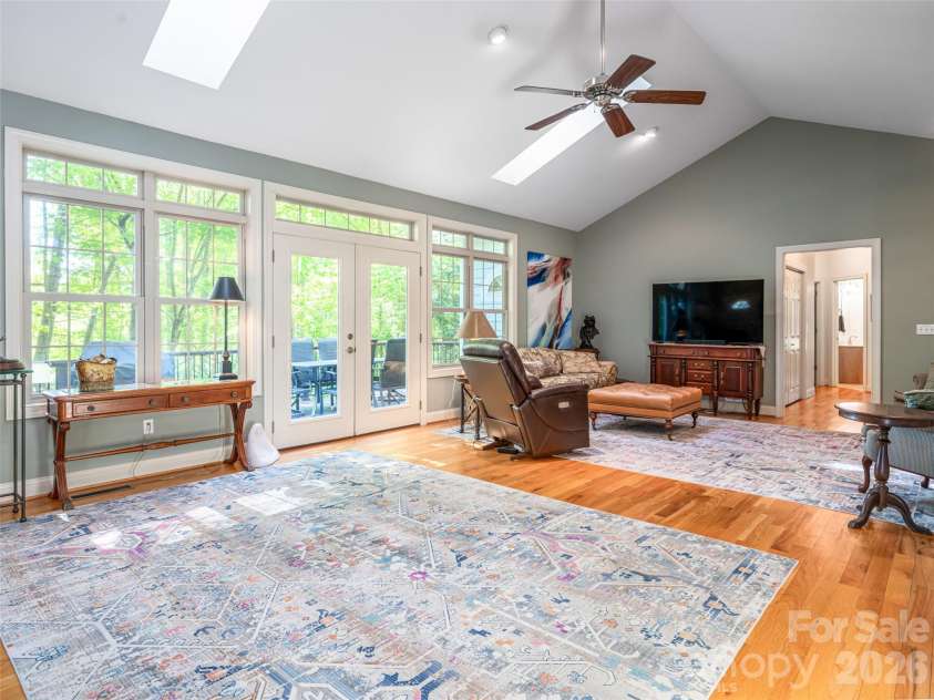 4 Dogwood Glen Circle, Etowah, NC 28729.  MLS# CAR4423039, YatesRealty ID 49877. 