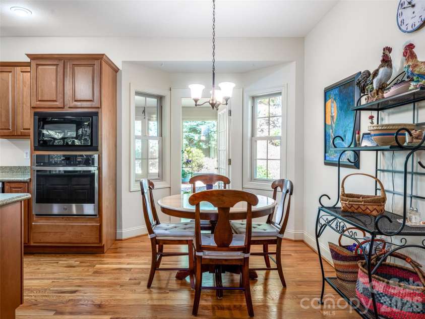 4 Dogwood Glen Circle, Etowah, NC 28729.  MLS# CAR4423039, YatesRealty ID 49877. 