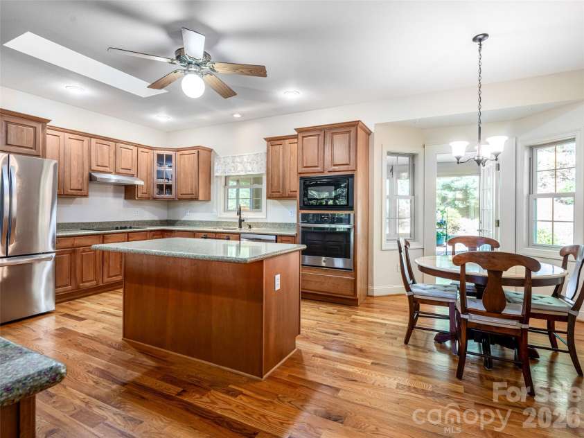 4 Dogwood Glen Circle, Etowah, NC 28729.  MLS# CAR4423039, YatesRealty ID 49877. 