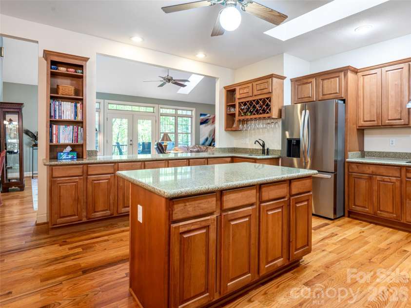 4 Dogwood Glen Circle, Etowah, NC 28729.  MLS# CAR4423039, YatesRealty ID 49877. 