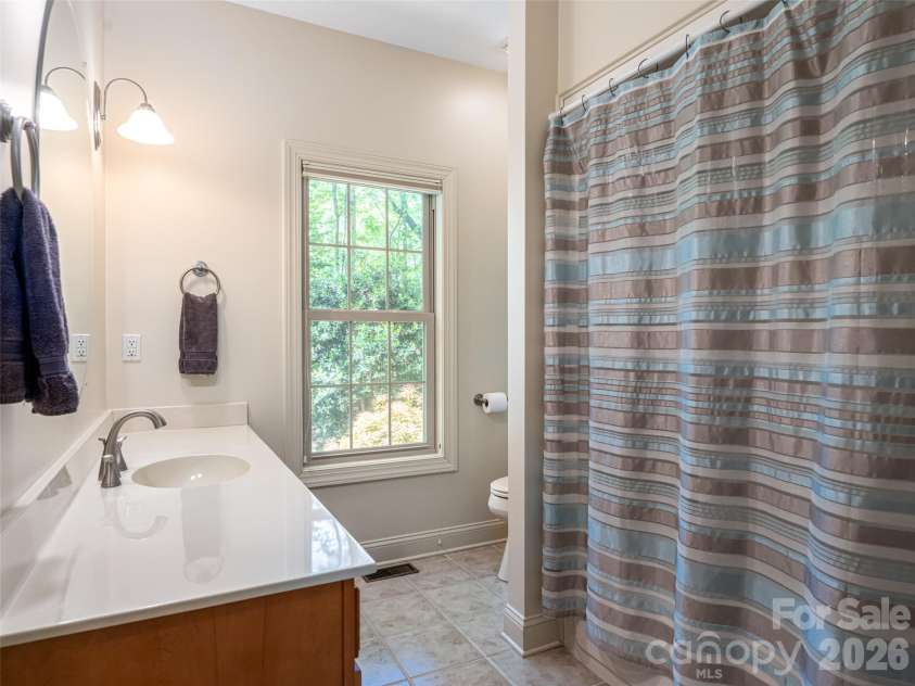 4 Dogwood Glen Circle, Etowah, NC 28729.  MLS# CAR4423039, YatesRealty ID 49877. 
