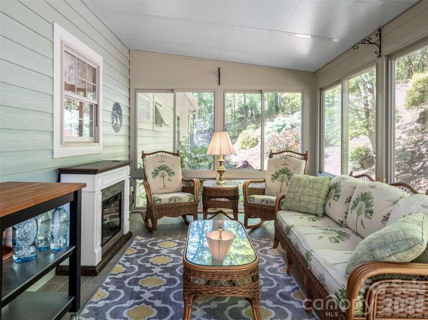 4 Dogwood Glen Circle, Etowah, NC 28729.  MLS# CAR4423039, YatesRealty ID 49877. 