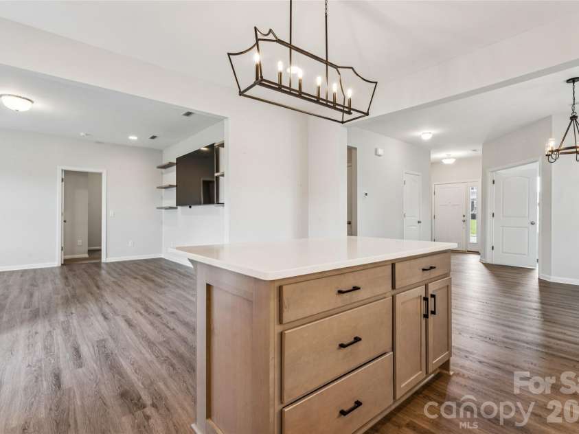 107 Mooring Drive, Statesville, NC 28677.  MLS# CAR4422661, YatesRealty ID 49878. 
