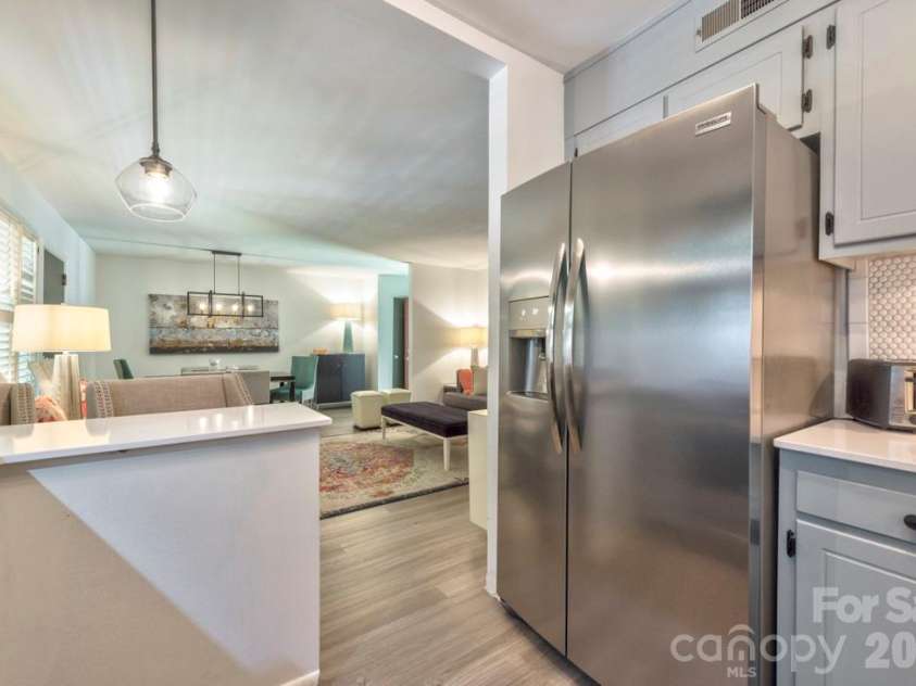 4604 Coronado Drive, Charlotte, NC 28212.  MLS# CAR4421461, YatesRealty ID 49880. 