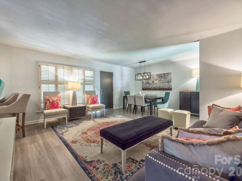 4604 Coronado Drive, Charlotte, NC 28212.  MLS# CAR4421461, YatesRealty ID 49880. 