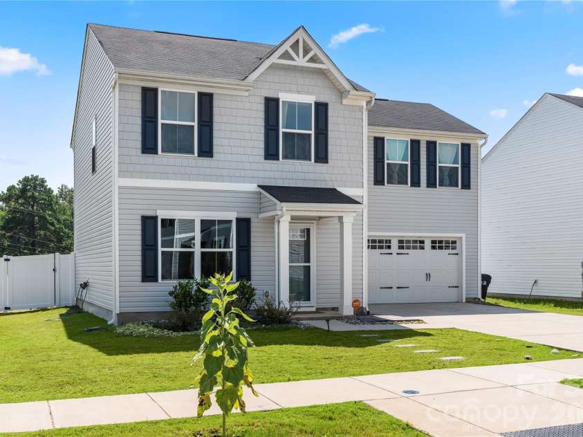 4101 Wild Ridge Drive, Charlotte, NC 28215.  MLS# CAR4422271, YatesRealty ID 49883. 