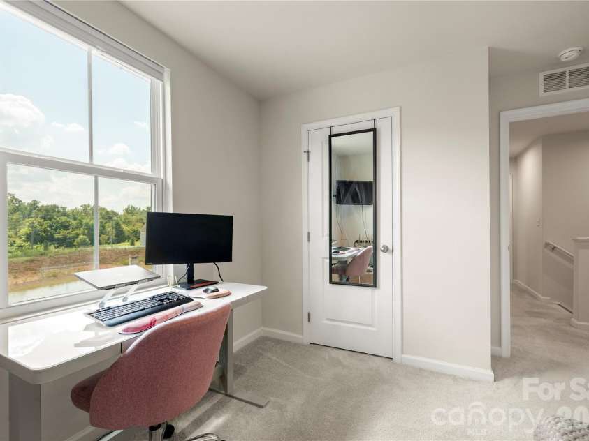 4101 Wild Ridge Drive, Charlotte, NC 28215.  MLS# CAR4422271, YatesRealty ID 49883. 
