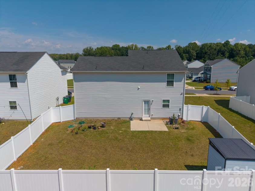 4101 Wild Ridge Drive, Charlotte, NC 28215.  MLS# CAR4422271, YatesRealty ID 49883. 
