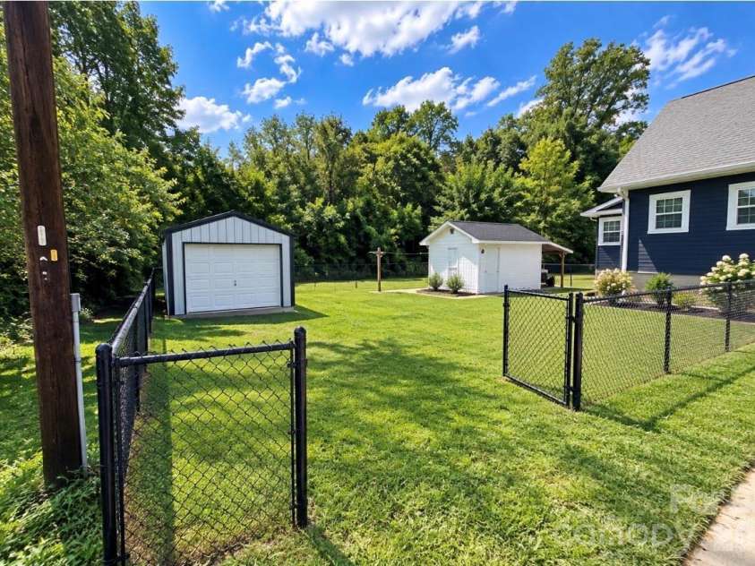 108 Oak Street Street, Granite Quarry, NC 28146.  MLS# CAR4423075, YatesRealty ID 49884. 