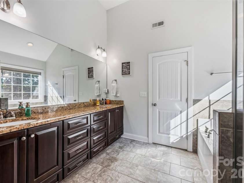 5506 Thistlebrook Court, Gastonia, NC 28056.  MLS# CAR4419201, YatesRealty ID 49885. 