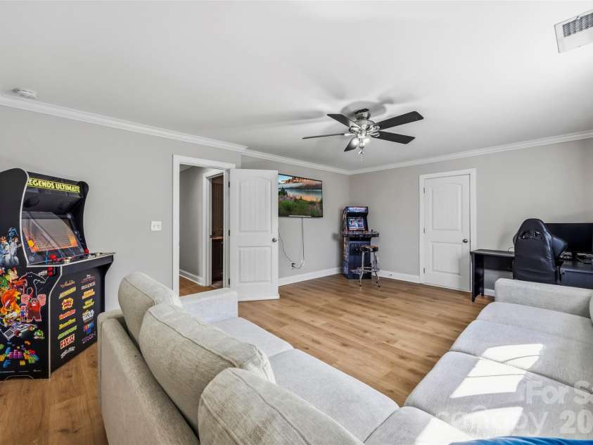 5506 Thistlebrook Court, Gastonia, NC 28056.  MLS# CAR4419201, YatesRealty ID 49885. 