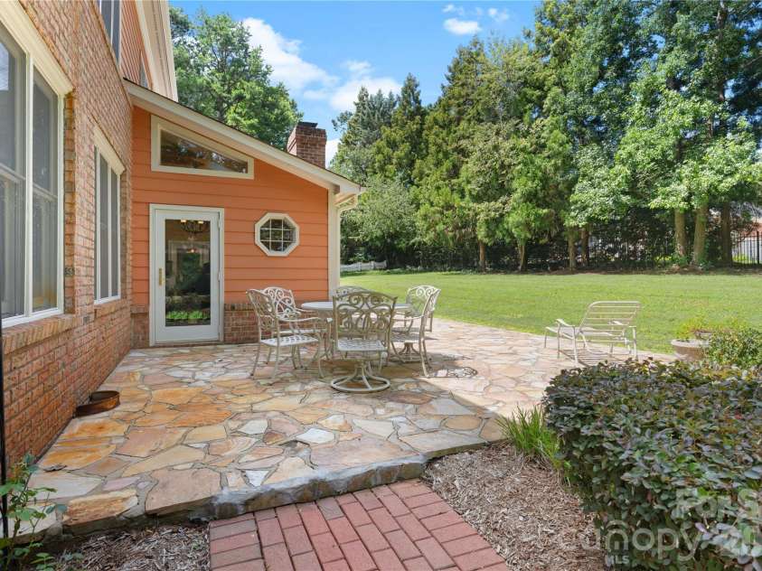 6041 Bluebird Hill Lane, Matthews, NC 28104.  MLS# CAR4413086, YatesRealty ID 49886. 
