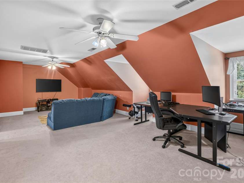6041 Bluebird Hill Lane, Matthews, NC 28104.  MLS# CAR4413086, YatesRealty ID 49886. 
