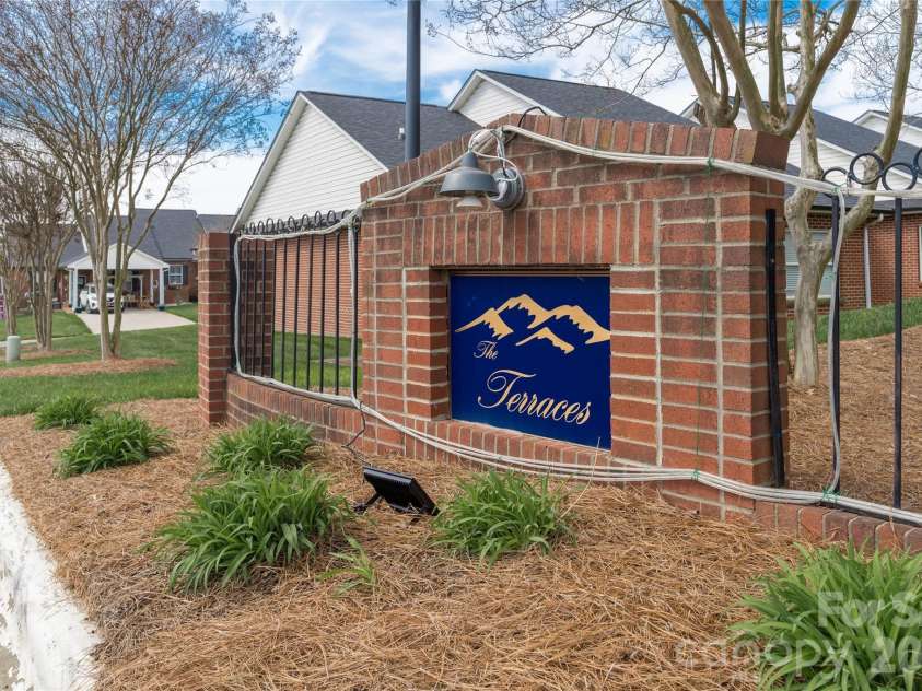 3846 Azalea Trail, Denver, NC 28037.  MLS# CAR4354328, YatesRealty ID 4989. 