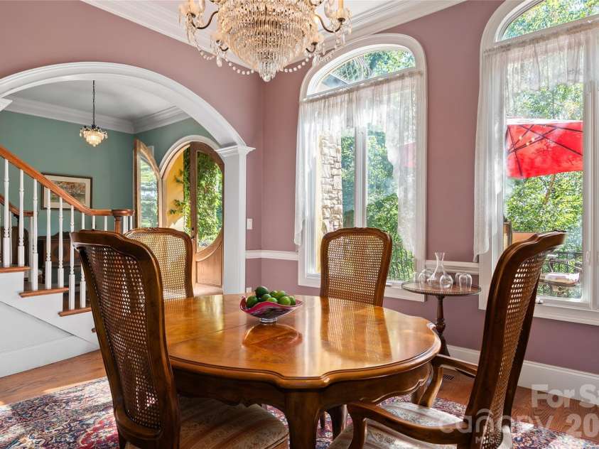 598 Old Toll Road, Asheville, NC 28804.  MLS# CAR4423120, YatesRealty ID 49890. Formal Dining