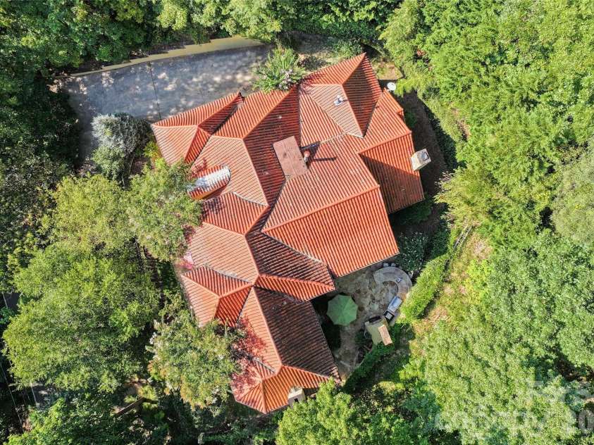 598 Old Toll Road, Asheville, NC 28804.  MLS# CAR4423120, YatesRealty ID 49890. Private Setting Minutes From Downtown