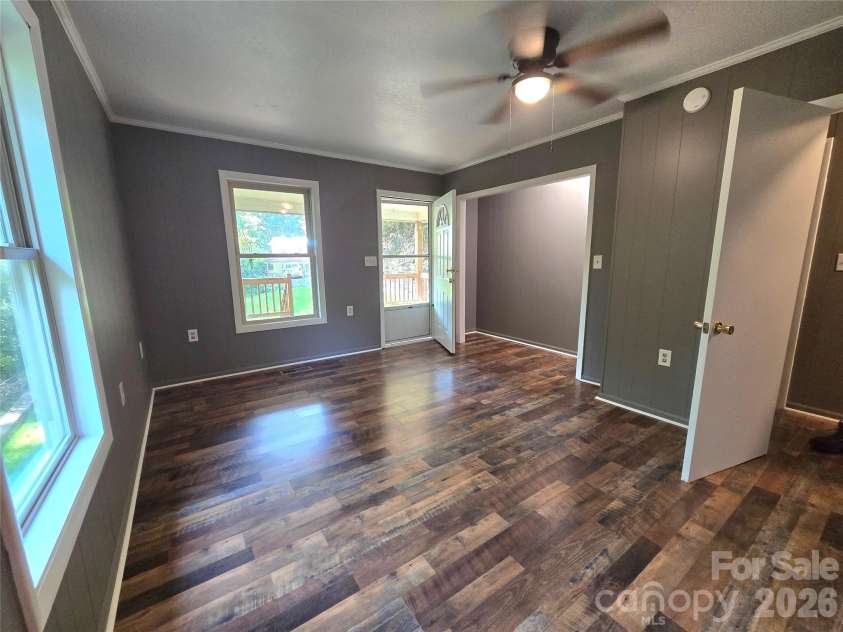 141 Silver Fox Drive, Cullowhee, NC 28723.  MLS# CAR4422320, YatesRealty ID 49891. 